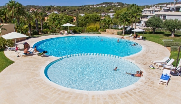 Resa estates longterm rental summer 2022 Ibiza cala Tarida pool 1.jpg